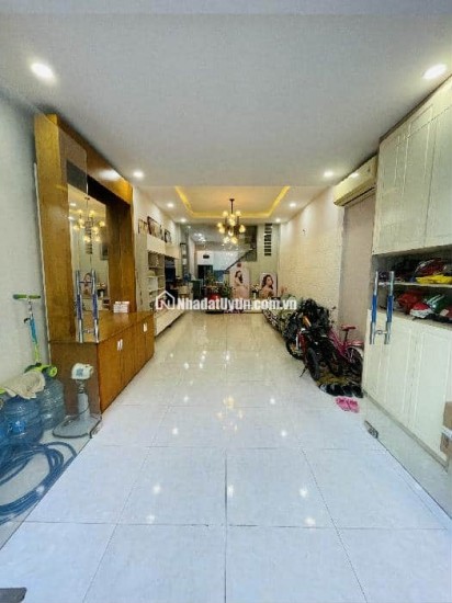 Bán nhà Tân Kỳ Tân Quý P.Bình Hưng Hòa Q.Bình Tân
* Dt: 4m x 13m 53m2
* Giá: 7.5 Tỷ