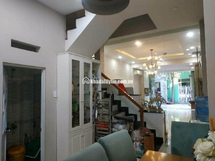 Bán nhà Tân Kỳ Tân Quý P.Bình Hưng Hòa Q.Bình Tân
* Dt: 4m x 13m 53m2
* Giá: 7.5 Tỷ