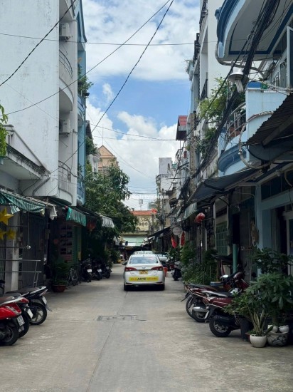 Giá 10 tỷ 800 triệu bớt Lộc Nhà 96 m2 Vị Trí Rất Đẹp. Ngay Mặt Tiền Chợ Bảo Ngọc Tú F15 TB Buôn Bán Kinh Doanh Đa Nghành Nghề Rất Sầm Uất