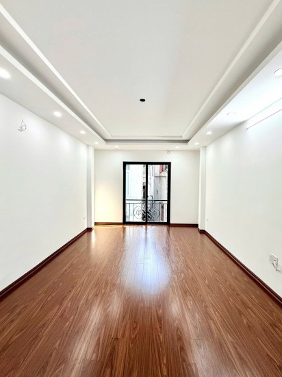 Bán nhà Trần Đại Nghĩa 5 tầng Thang máy, ô tô đỗ cửa, ngõ thông kinh doang văn phòng