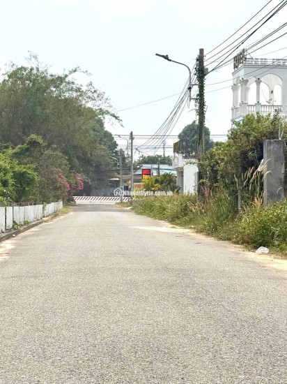  Chỉ từ 500 triệu nhận nhà mới xây ở ngay thới hòa, TP. Bến Cát.