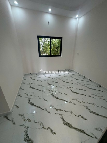  NHÀ MẶT TIỀN MỚI XÂY LIÊN ẤP 1A – 1B, XÃ LONG HÒA  