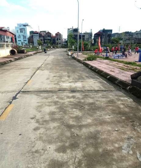  BÁN NHÀ 2 TẦNG – GIÁ CẮT LỖ! 