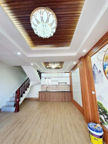 Ô TÔ ĐỖ CỬA – NHÀ DÂN XÂY - FULL NỘI THẤT – TRUNG TÂM YÊN NGHĨA