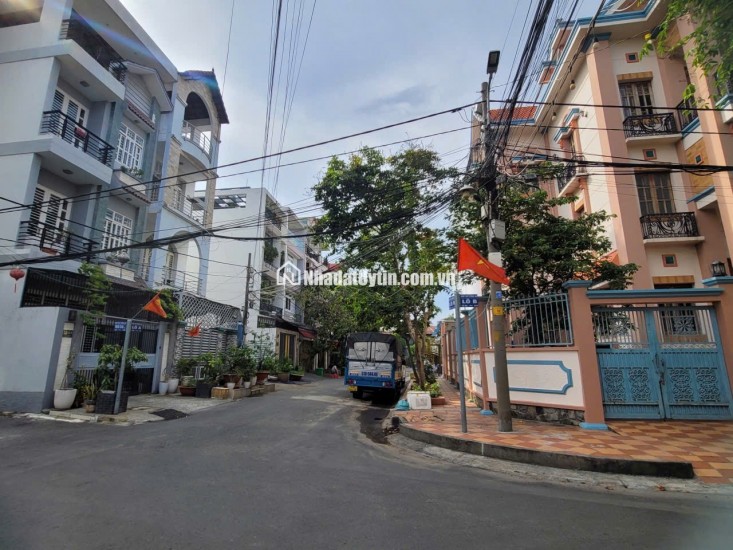 Biệt thự góc siêu vip khu bộ công an quận 7 , 39 tỷ !!!!!!!!!