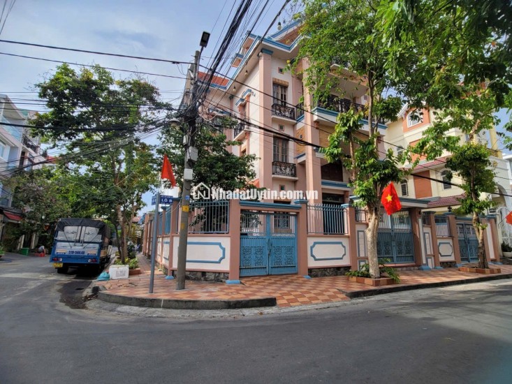 Biệt thự góc siêu vip khu bộ công an quận 7 , 39 tỷ !!!!!!!!!