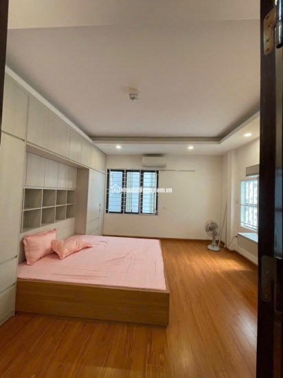 LÒ ĐÚC DÂN XÂY KHUNG CỘT BÊ TÔNG – GẦN PHỐ TRUNG TÂM HAI BÀ