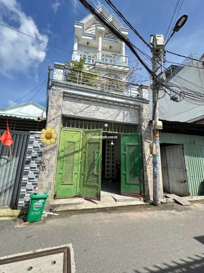 BÁN NHÀ ẤP TAM ĐÔNG 2,THỚI TAM THÔN HÓC MÔN- XE HƠI 7 CHỖ NGỦ TRONG NHÀ - 5x22M - GIÁ CHỈ 4,35 TỶ