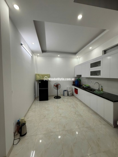 SIÊU PHẨM, LAI XÁ 5 TẦNG  45m² NGÕ OTO NHỈNH 7 TỶ LH 0978204236