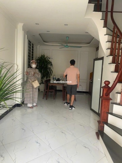 SIÊU PHẨM  LÔ GÓC DI TRẠCH, 5 TẦNG, 40m2 NGÕ THÔNG, NGAY Ô TÔ TRÁNH  6.3 TỶ