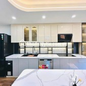 Siêu Phẩm Hiếm! Bán Nhà Đẹp, Thang Máy Quận Đống Đa - 141 Phố Thịnh Quang - S 40m2 - Giá Chào 14.8 Tỷ
