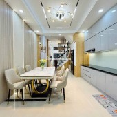 TRUNG TÂM GÒ VẤP - NGAY CÔNG VIÊN LÀNG HOA - 4 TẦNG - 63M² NỞ HẬU - XE HƠI ĐỖ CỬA - NHÀ MỚI FULL NỘI THẤT CAO CẤP.