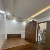 SIÊU PHẨM  LÔ GÓC DI TRẠCH, 5 TẦNG, 40m2 NGÕ THÔNG, NGAY Ô TÔ TRÁNH  6.3 TỶ