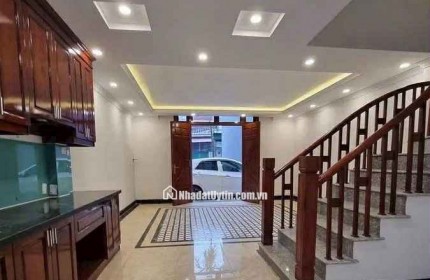 Hiếm Nhà Thạch Bàn 6 tầng – nội thất cao cấp – ô tô đỗ cửa