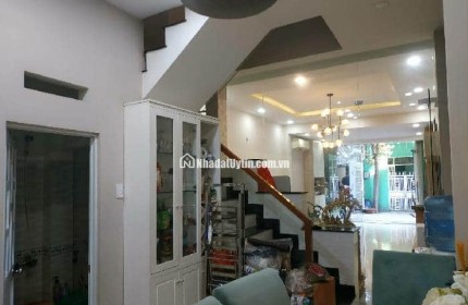 Bán nhà Tân Kỳ Tân Quý P.Bình Hưng Hòa Q.Bình Tân
* Dt: 4m x 13m 53m2
* Giá: 7.5 Tỷ