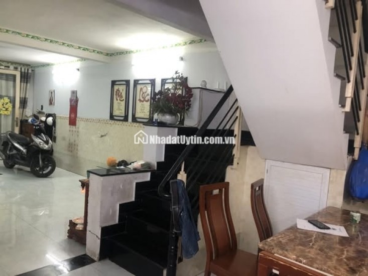 Quận 8 - Bán gấp nhà mặt phố Đông Hồ 74m2 giá nhỉnh 6tỷ