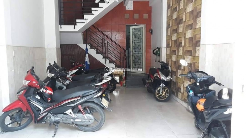 Bán nhà Lê thúc hoạch - Phú thọ hòa - Tân phú
* Dt : 4m x 16m 64m2
* 5 tầng
* Giá : 8.2 Tỷ