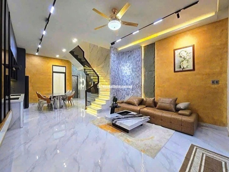 BÁN NHÀ 3 TẦNG MẶT TỀN 7M5 HOÀ MINH_7,6 TỶ_FULL NỘI THẤT CAO CẤP