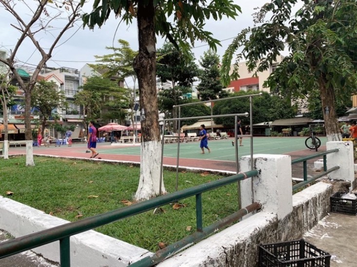 MẶT TIỀN KINH DOANH CHỢ ĐÊM HẠNH THÔNG TÂY - VIEW CÔNG VIÊN THOÁNG MÁT - HỢP ĐỒNG THUÊ 20 TRIỆU - CẦN BÁN GẤP.