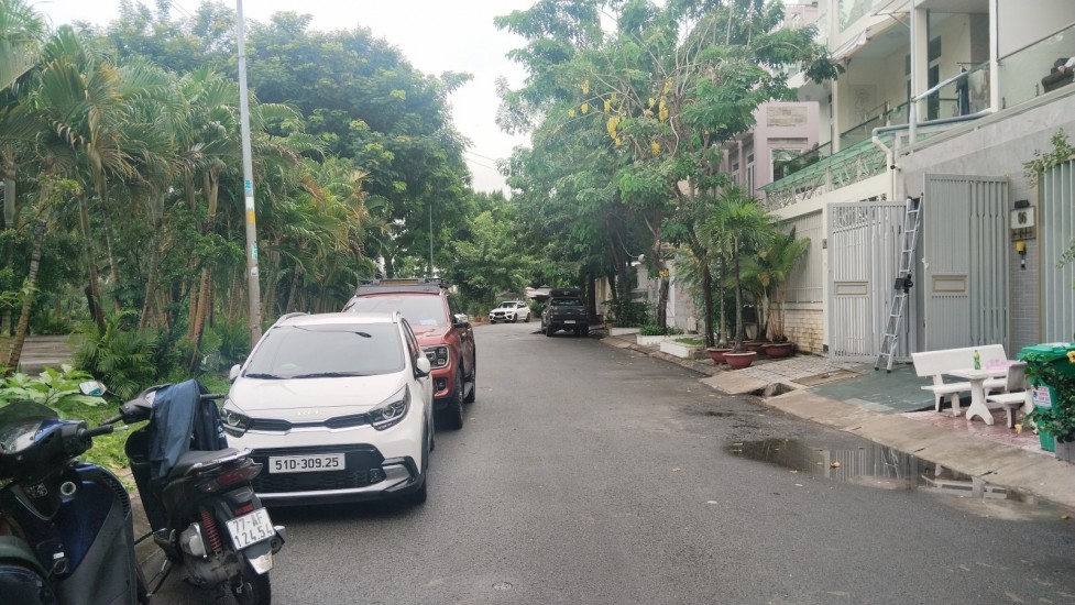 BÁN NHÀ MẶT TIỀN VIEW SÔNG KDC TÂN PHONG QUẬN 7 – SIÊU PHẨM KINH DOANH, 5 TẦNG ĐÚC BTCT