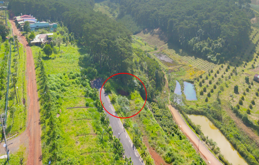 BÁN LÔ ĐẤT NỀN KHU NGHỈ DƯỠNG P2 BẢO LỘC, CÁCH NGÃ 5 ĐAMBRI  6 PHÚT ĐI XE