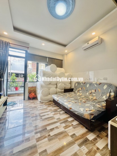 Nhà mặt tiền chợ Tân Bình, 4x17,5 xây 4 tầng cứng đẹp giá chỉ 9,999 tỷ