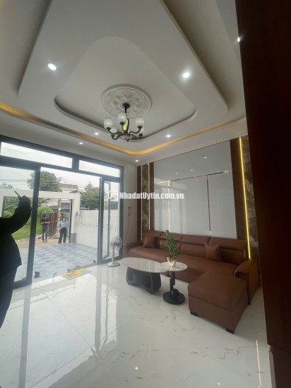 Bán nhanh căn nhà 2 tầng nằm ở Mỹ Yên - Bến Lức 1.9 tỷ còn thương lượng