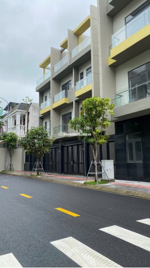 Nhà mặt phố Thống Nhất, quốc lộ 1k - Vị trí vàng, kinh doanh đỉnh, diện tích sử dụng từ 220m2, 4 tầng, 5PN, 6WC, giá hời chỉ 7x tỷ