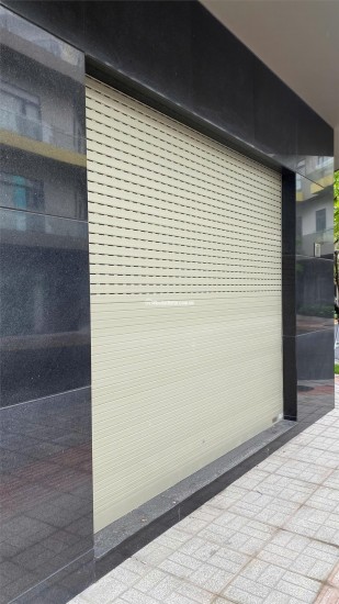 Nhà mặt phố Thống Nhất, Dĩ An: Vị trí vàng, kinh doanh đỉnh, 69m2, 3 tầng, 4PN, 6WC, sổ hồng trao tay, giá hời 8.4 tỷ!