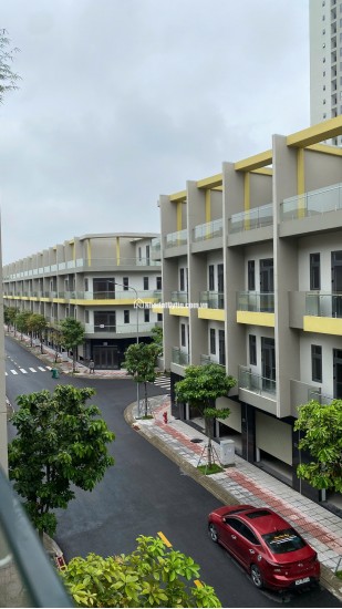 NHÀ PHỐ 4 TẦNG UNI VALLEY – “ĐỊA CHỈ VÀNG” CHO NHÀ ĐẦU TƯ KHÓ TÍNH