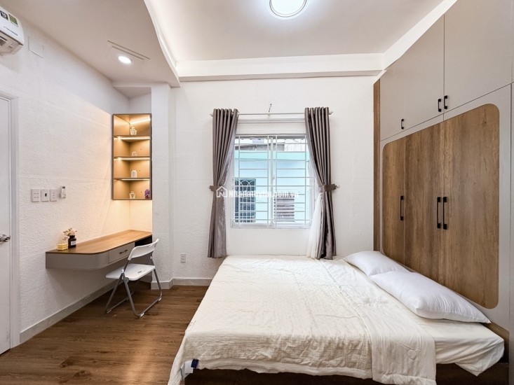 SIÊU VIP NGUYỄN ĐÌNH CHÍNH PHÚ NHUẬN - 3 TẦNG BTCT HOÀN CÔNG ĐỦ - MỚI ĐẸP FULL NỘI THẤT - DT 4.5x7 XÂY FULL - SD 65M2 - CHỈ 5.x TỶ.