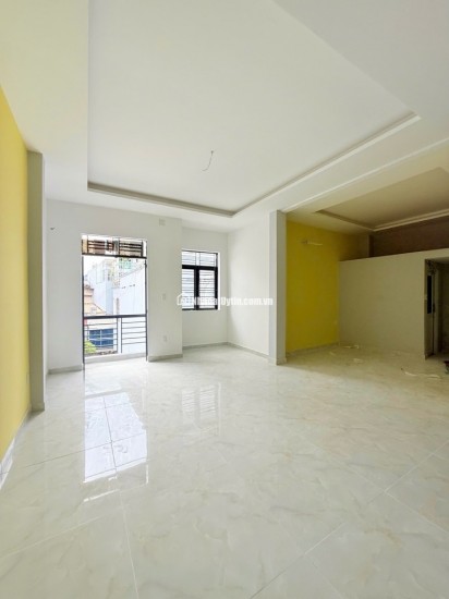  CHÍNH CHỦ Gửi   - VỊ TRÍ VÀNG  – 52M2 - NỞ HẬU TÀI LỘC - HXH - NHỈNH 4