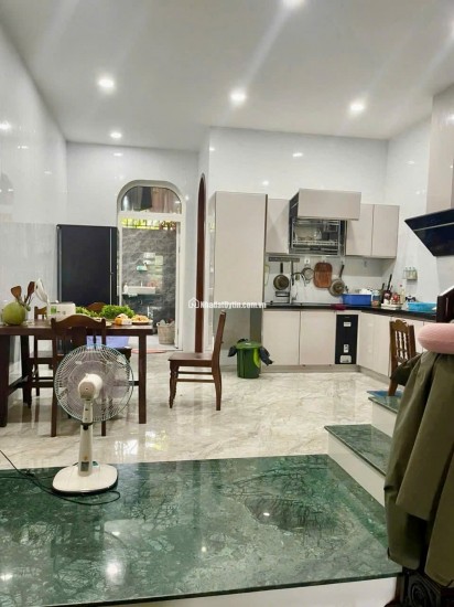 Bán nhà 3 tầng Hòa Xuân sát khu biệt thự