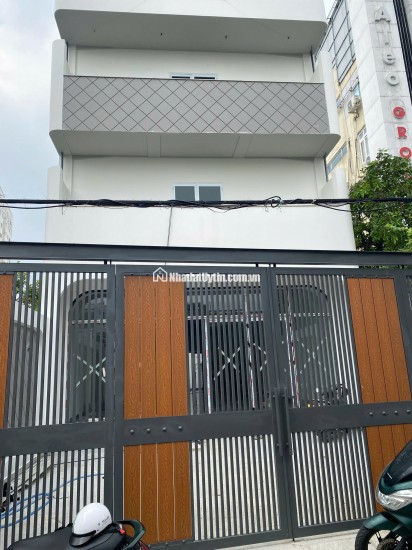 Nhà mặt tiền Phạm Văn Đồng, ngay Gigamall. DT 7.4x29 nhà 1 trệt 2 lầu mới xây