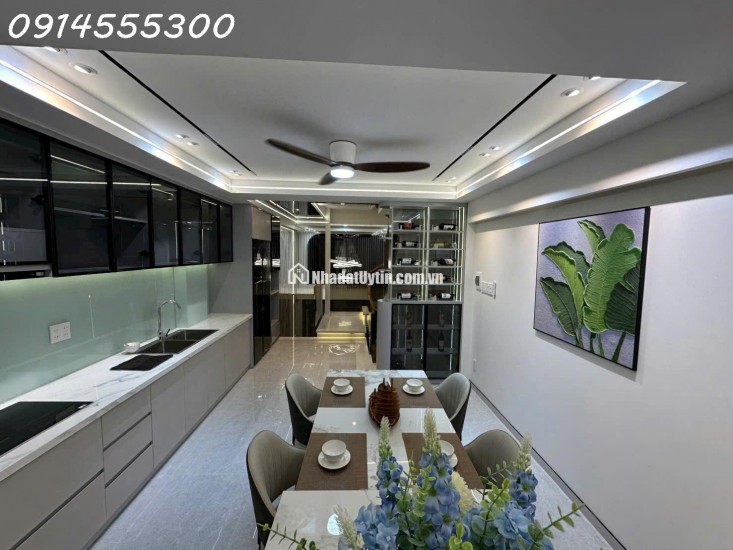 Siêu phẩm căn nhà phố full nội thất trệt lửng 3 lầu ngay Phan Huy Ích, P15, Tân Bình