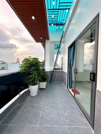 Nhà Nguyễn Ảnh Thủ, Hẻm Ô tô quay đầu, 70m2 5 tầng 5PN, sổ hồng. Nhỉnh 7 tỷ!