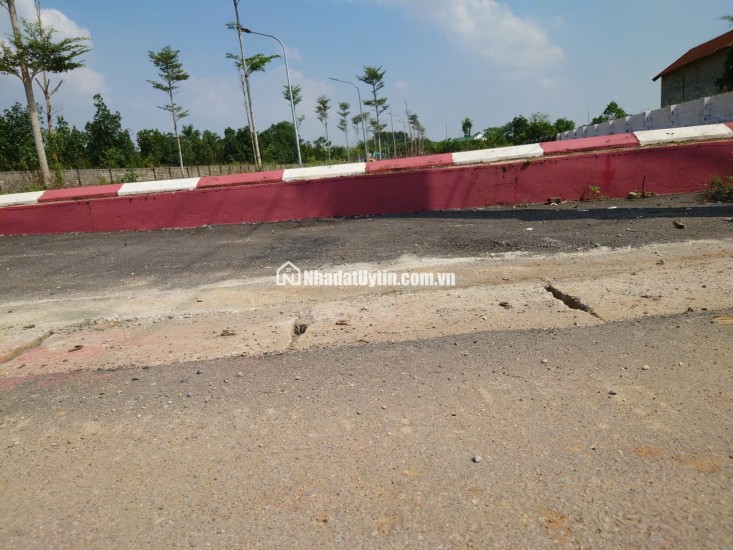 Chính chủ bán đất tại La gián, Cổ đông, sơn tây 100m2 MT 5.50m giá FO cho nhà đầu tư.