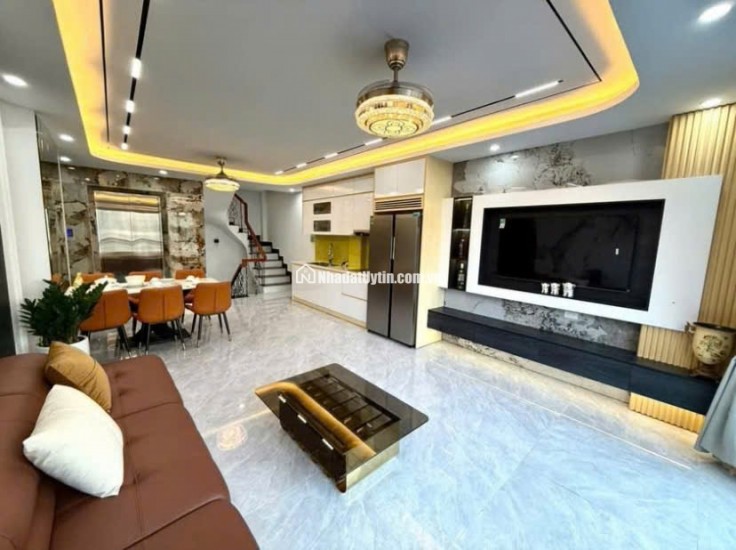 CHÍNH CHỦ MAI DỊCH - CẦU GIẤY- 38M2-6 TẦNG THANG MÁY- NHỈNH 10đ - Ô TÔ ĐỖ CỔNG