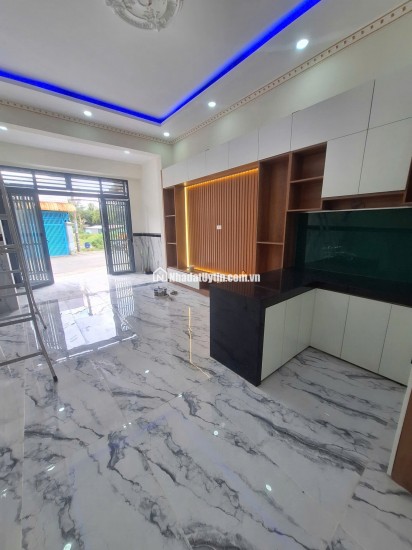 Bán nhà mặt phố Thới Tam Thôn 14, Hóc Môn, 4x15m, 60m2, SH, 4.3 tỷ