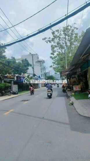 Chính chủ cần bán gấp lô đất vị trí đẹp 4 x 18m gần đường Dương Quảng Hàm, P6, Q. GV giá chỉ 8 tỷ