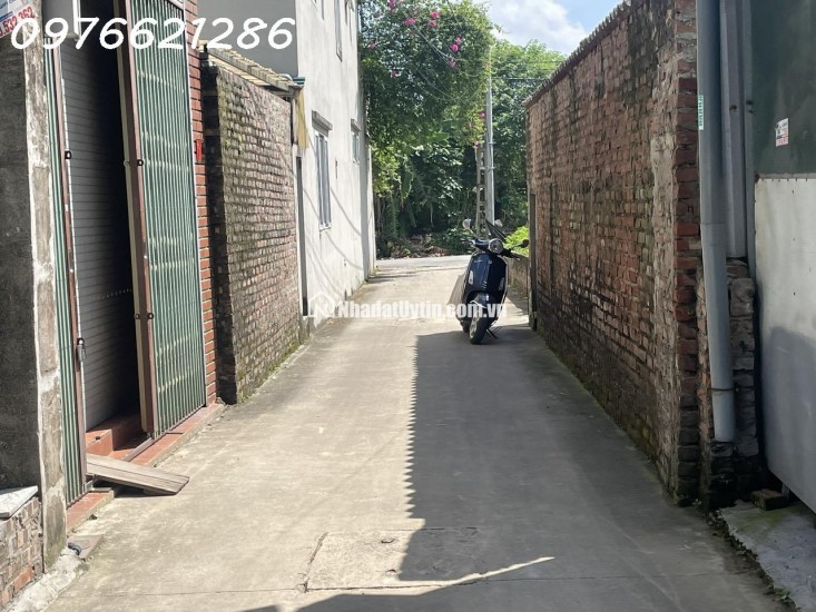 SIÊU HIẾM – Bán đất Giang Biên, ngõ ô tô, gần chợ Quán Tình Quang, 30m² giá 3,7 tỷ