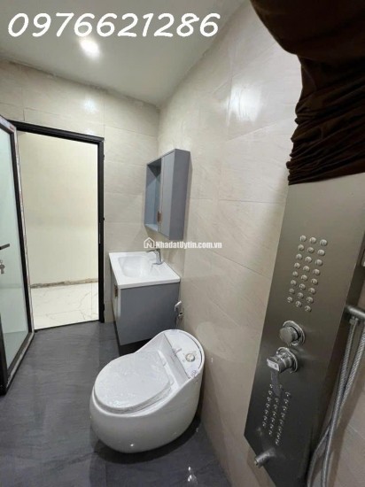 BÁN NHÀ 59M² GẦN CẦU CHUI – NGUYỄN VĂN CỪ, Ô TÔ ĐỖ CỔNG – DÂN XÂY 3 TẦNG CHẮC CHẮN, GIÁ CHỈ HƠN 6 TỶ