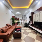 Bán Nhà Mặt Ngõ Vĩnh Phúc Ba Đình 33m2 Hơn 7 Tỷ Dân Xây