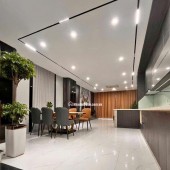 *GIỮ TIỀN- NHÀ MỚI 6 TẦNG THANG MÁY- LẠC LONG QUÂN/ XUÂN LA- DT 40m2, MT 4M- 10 TỶ