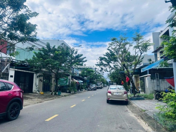 Bán đất thổ cư Lê Thương, Hòa Hiệp Nam, Liên Chiểu, Đà Nẵng. DT 117m2, giá 4.4 tỷ, sổ đỏ, hướng Tây Nam. LH: 0877661879