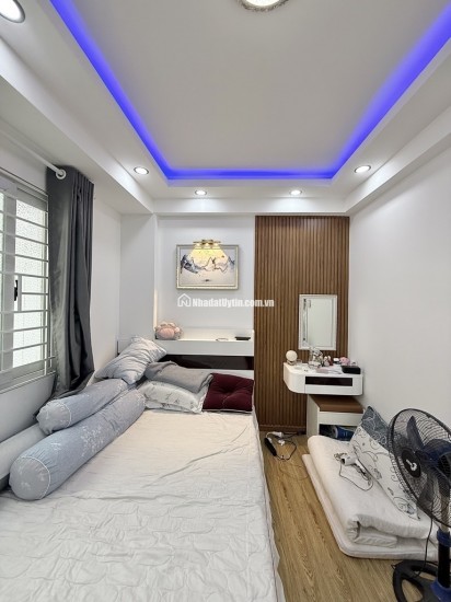  NHÀ XINH 4 TẦNG KHU VIP NGUYỄN VĂN TRỖI 16M2 (4X4) 2PN 3WC, NT VIP - 4.5 TỶ