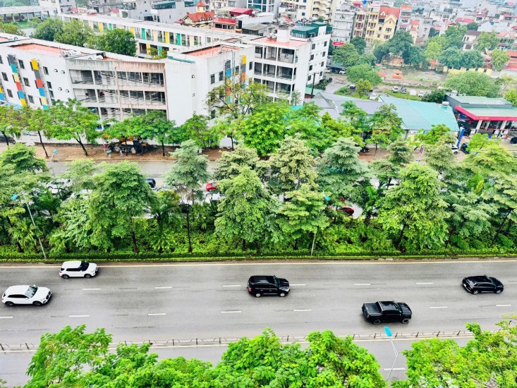 CĂN ĐẸP – TÒA ĐẸP – HÀNH LANG ĐÁ BÓNG – ÁNH SÁNG NGẬP TRÀN – BAN CÔNG MÊ LI