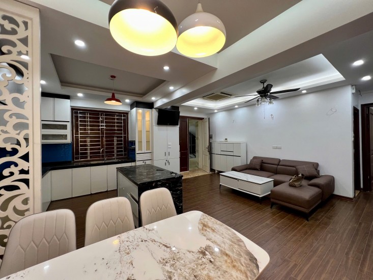 CĂN ĐẸP – TÒA ĐẸP – HÀNH LANG ĐÁ BÓNG – ÁNH SÁNG NGẬP TRÀN – BAN CÔNG MÊ LI