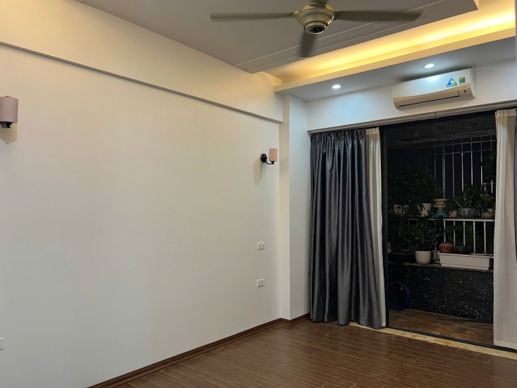 CĂN ĐẸP – TÒA ĐẸP – HÀNH LANG ĐÁ BÓNG – ÁNH SÁNG NGẬP TRÀN – BAN CÔNG MÊ LI