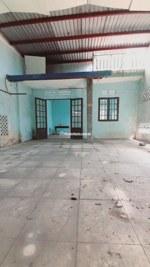 Bán nhà đường Lô C ngang 6m - 104m2 thổ cư gần chợ Tam Bình - 3.4 tỷ